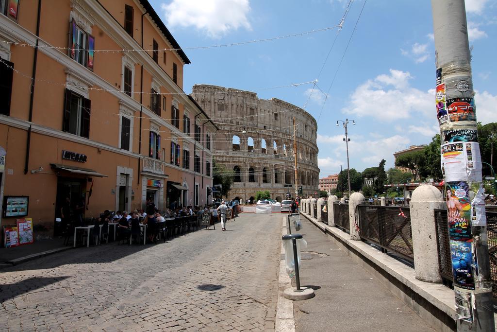 Colosseum Super Family Apartment Roma Cameră foto